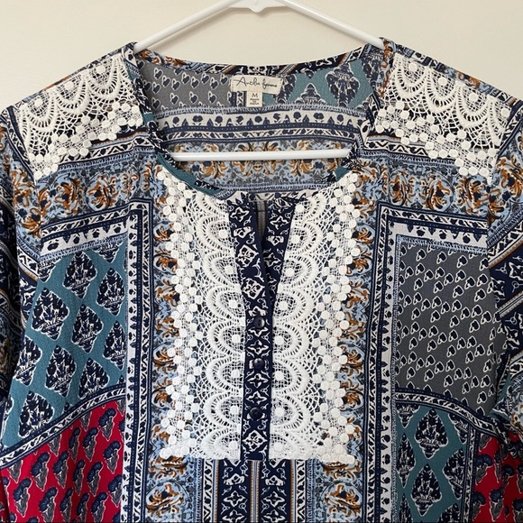 Antilia Femme Split Neck 3/4 Sleeve Tunic Top. Size Medium - Picture 5 of 8